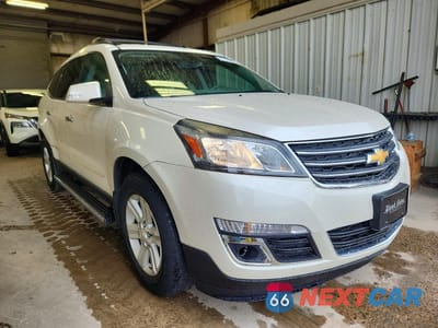 Czwarte zdjęcie samochodu z boku: 2013 CHEVROLET TRAVERSE LT VIN:1GNKRJKD9DJ203013 - miniatura