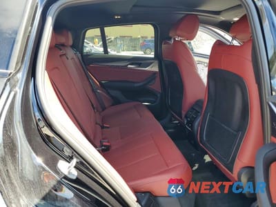 Zdjęcie 10 z 13 samochodu: 2025 BMW X4 M40I VIN:5UX43DT03S9170961 - miniatura