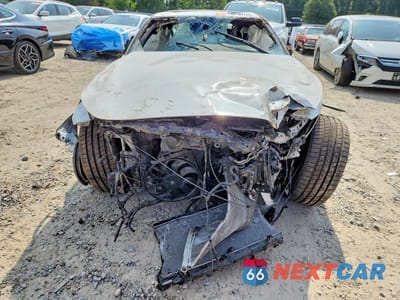 Piąte zdjęcie samochodu w środku: 2018 INFINITI Q60 3.0T SPORT VIN:JN1EV7EL3JM392794 - miniatura