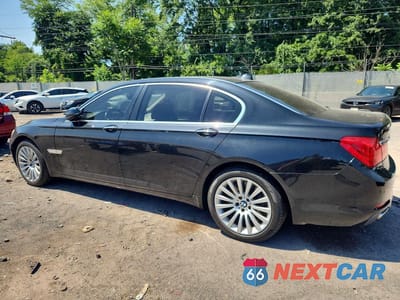 Drugie zdjęcie samochodu z przodu: 2009 BMW 750 LI VIN:WBAKB83559CY61143 - miniatura