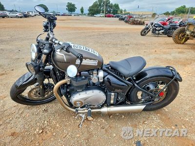 Trzecie zdjęcie samochodu z tyłu: 2017 TRIUMPH MOTORCYCLE BONNEVILLE BOBBER VIN:SMTD42HL9HT814420 - miniatura