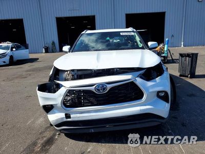 Piąte zdjęcie samochodu w środku: 2023 TOYOTA HIGHLANDER HYBRID BRONZE EDITION VIN:5TDAARAH0PS520894 - miniatura
