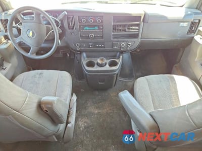 Zdjęcie 8 z 13 samochodu: 2017 CHEVROLET EXPRESS G3500 LT VIN:1GAZGMFG7H1224590 - miniatura