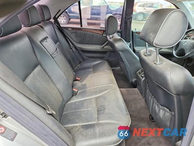 Zdjęcie 10 z 12 samochodu: 2000 MERCEDES-BENZ E 430 VIN:WDBJF83J6YX034323 - miniatura