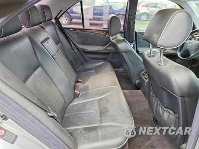 Zdjęcie 10 z 12 samochodu: 2000 MERCEDES-BENZ E 430 VIN:WDBJF83J6YX034323 - miniatura