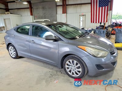 Czwarte zdjęcie samochodu z boku: 2011 HYUNDAI ELANTRA GLS VIN:5NPDH4AE5BH036090 - miniatura