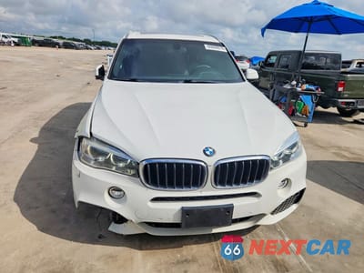 Piąte zdjęcie samochodu w środku: 2018 BMW X5 SDRIVE35I VIN:5UXKR2C52J0Z14722 - miniatura