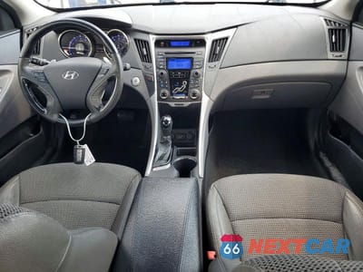 Zdjęcie 8 z 12 samochodu: 2012 HYUNDAI SONATA SE 2.0T VIN:5NPEC4AB6CH458542 - miniatura