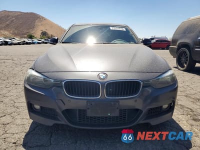 Piąte zdjęcie samochodu w środku: 2016 BMW 328 D VIN:WBA8E5C51GK388392 - miniatura