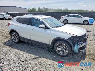 Czwarte zdjęcie samochodu z boku: 2022 BMW X2 SDRIVE28I VIN:WBXYH9C07N5U29368 - miniatura