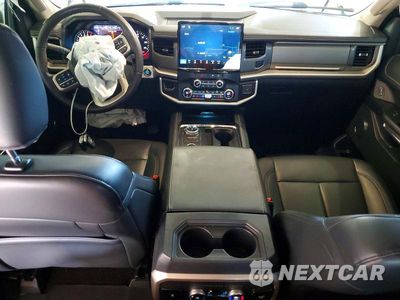 Zdjęcie 8 z 13 samochodu: 2023 FORD EXPEDITION XLT VIN:1FMJU1J81PEA09513 - miniatura