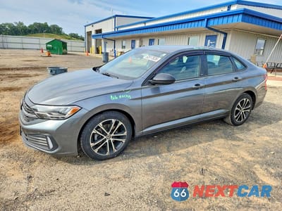 2024 VOLKSWAGEN JETTA SPORT 3VWBM7BU2RM038049 - główne zdjęcie licytacji z USA - miniatura
