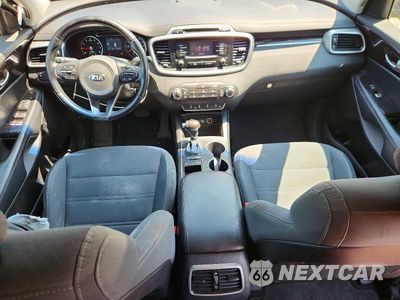 Zdjęcie 8 z 13 samochodu: 2016 KIA SORENTO LX VIN:5XYPG4A32GG122888 - miniatura