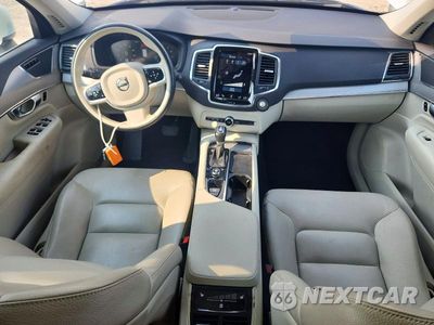 Zdjęcie 8 z 13 samochodu: 2022 VOLVO XC90 T5 MOMENTUM VIN:YV4102PK1N1836700 - miniatura