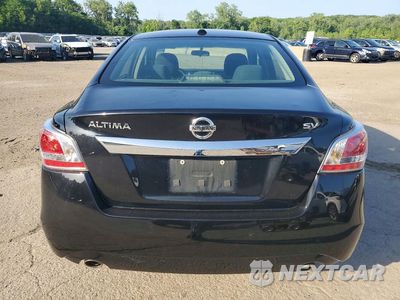 Zdjęcie 6 z 12 samochodu: 2015 NISSAN ALTIMA 2.5 SV VIN:1N4AL3AP0FC282761 - miniatura