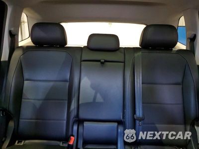Zdjęcie 10 z 13 samochodu: 2018 VOLKSWAGEN TIGUAN SE VIN:3VV2B7AX5JM067992 - miniatura