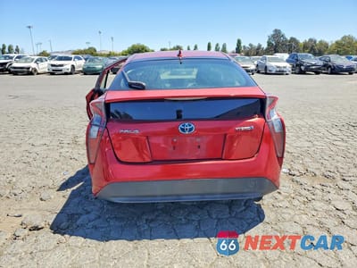 Zdjęcie 6 z 12 samochodu: 2016 TOYOTA PRIUS THREE VIN:JTDKARFU1G3507244 - miniatura
