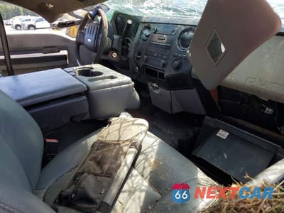 Zdjęcie 8 z 12 samochodu: 2013 FORD F350 SUPER DUTY VIN:1FTBF3A69DEA43546 - miniatura