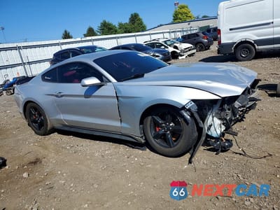 Czwarte zdjęcie samochodu z boku: 2016 FORD MUSTANG VIN:1FA6P8AM4G5332290 - miniatura