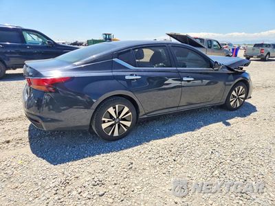 Trzecie zdjęcie samochodu z tyłu: 2021 NISSAN ALTIMA SV VIN:1N4BL4DV1MN371163 - miniatura