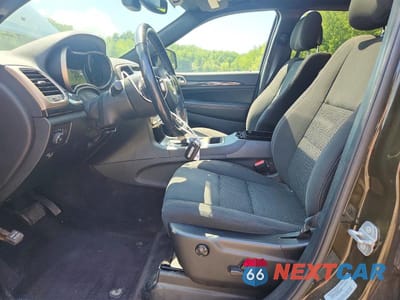 Zdjęcie 7 z 13 samochodu: 2017 JEEP GRAND CHEROKEE LAREDO VIN:1C4RJFAG1HC612415 - miniatura