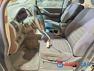 Zdjęcie 7 z 13 samochodu: 2006 NISSAN PATHFINDER S VIN:5N1AR18W26C666062 - miniatura