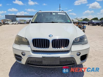 Piąte zdjęcie samochodu w środku: 2011 BMW X5 XDRIVE35I VIN:5UXZV4C56BL738232 - miniatura