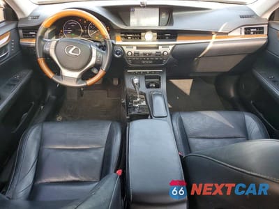 Zdjęcie 8 z 12 samochodu: 2013 LEXUS ES 300H VIN:JTHBW1GG8D2003995 - miniatura