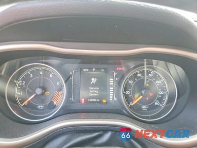 Zdjęcie 9 z 12 samochodu: 2015 JEEP CHEROKEE LATITUDE VIN:1C4PJMCS2FW545624 - miniatura