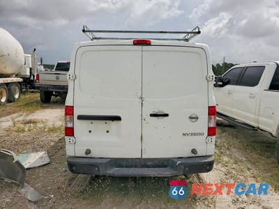 Zdjęcie 6 z 14 samochodu: 2020 NISSAN NV 2500 HD SV VIN:1N6BF0KY4LN811475 - miniatura
