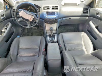 Zdjęcie 8 z 13 samochodu: 2007 HONDA ACCORD EX VIN:1HGCM66507A032556 - miniatura