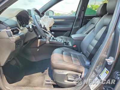 Zdjęcie 7 z 13 samochodu: 2025 MAZDA CX-5 SIGNATURE VIN:JM3KFBXY0S0542174 - miniatura