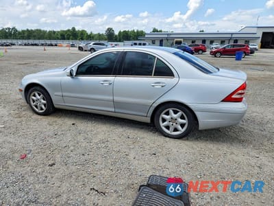 Drugie zdjęcie samochodu z przodu: 2001 MERCEDES-BENZ C 240 VIN:WDBRF61J71F077123 - miniatura