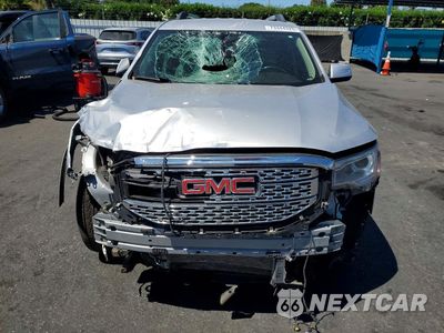 Piąte zdjęcie samochodu w środku: 2017 GMC ACADIA DENALI VIN:1GKKNPLS2HZ308962 - miniatura