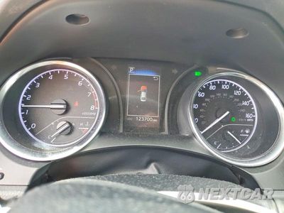 Zdjęcie 9 z 12 samochodu: 2019 TOYOTA CAMRY L VIN:4T1B11HKXKU171797 - miniatura