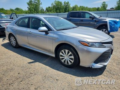 Czwarte zdjęcie samochodu z boku: 2020 TOYOTA CAMRY LE VIN:4T1C31AK4LU542382 - miniatura
