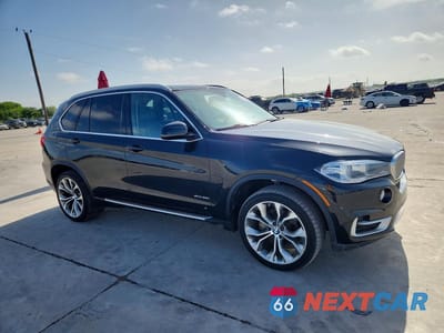 Czwarte zdjęcie samochodu z boku: 2016 BMW X5 XDRIVE35I VIN:5UXKR0C5XG0P26429 - miniatura