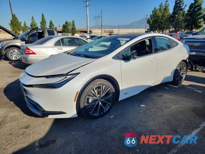 2023 TOYOTA PRIUS XLE JTDADABU7P3005039 - główne zdjęcie licytacji z USA - miniatura