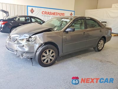 2003 TOYOTA CAMRY XLE V6 4T1BF30K83U552834 - główne zdjęcie licytacji z USA - miniatura