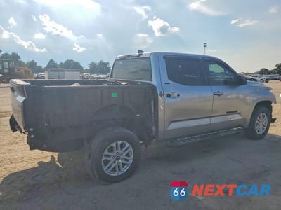 Trzecie zdjęcie samochodu z tyłu: 2023 TOYOTA TUNDRA SR5 VIN:5TFLA5DB8PX112890 - miniatura
