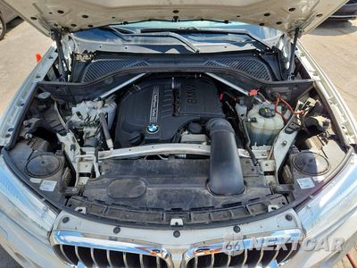 Zdjęcie 12 z 13 samochodu: 2016 BMW X5 XDRIVE35I VIN:5UXKR0C55G0S86619 - miniatura