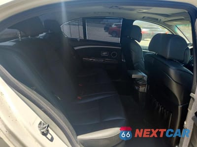 Zdjęcie 10 z 12 samochodu: 2006 BMW 750 I VIN:WBAHL83536DT00145 - miniatura