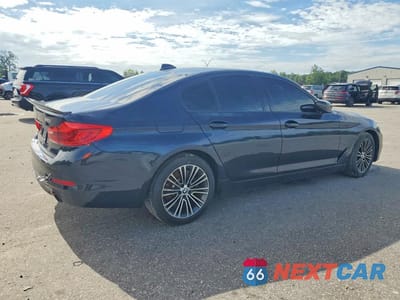Trzecie zdjęcie samochodu z tyłu: 2018 BMW 530 I VIN:WBAJA5C59JWA36015 - miniatura