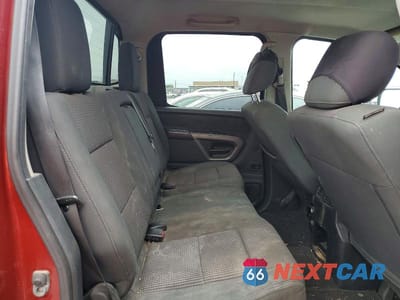 Zdjęcie 10 z 12 samochodu: 2015 NISSAN TITAN SV VIN:1N6BA0ED9FN502239 - miniatura