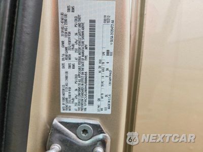 Zdjęcie 14 z 14 samochodu: 2017 FORD ESCAPE TITANIUM VIN:1FMCU0J90HUB86055 - miniatura