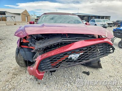 Piąte zdjęcie samochodu w środku: 2015 FORD MUSTANG VIN:1FATP8UH8F5392895 - miniatura