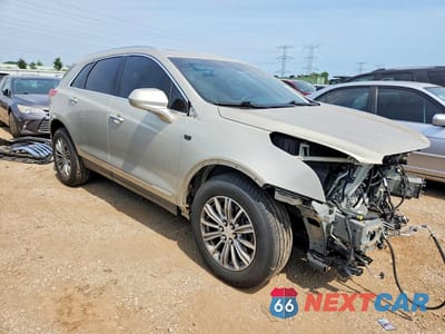 Czwarte zdjęcie samochodu z boku: 2017 CADILLAC XT5 LUXURY VIN:1GYKNDRSXHZ116328 - miniatura