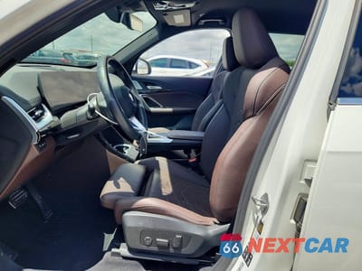 Zdjęcie 7 z 14 samochodu: 2025 BMW X1 XDRIVE28I VIN:WBX73EF03S5090165 - miniatura