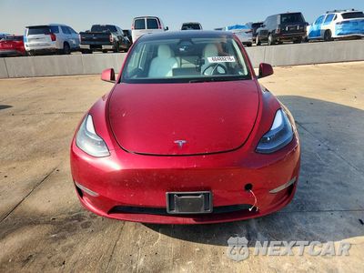 Piąte zdjęcie samochodu w środku: 2024 TESLA MODEL Y VIN:7SAYGDED1RA319309 - miniatura