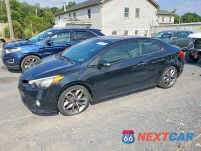 2016 KIA FORTE KOUP SX KNAFZ6A3XG5580508 - główne zdjęcie licytacji z USA - miniatura